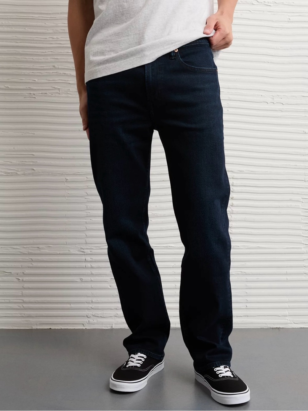 American Eagle Outfitters Relaxed Straight Jean — Blue Black